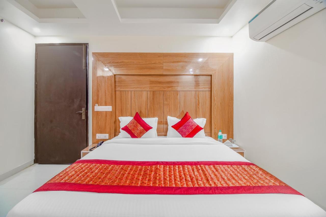 Hotel Classic 뉴델리 외부 사진